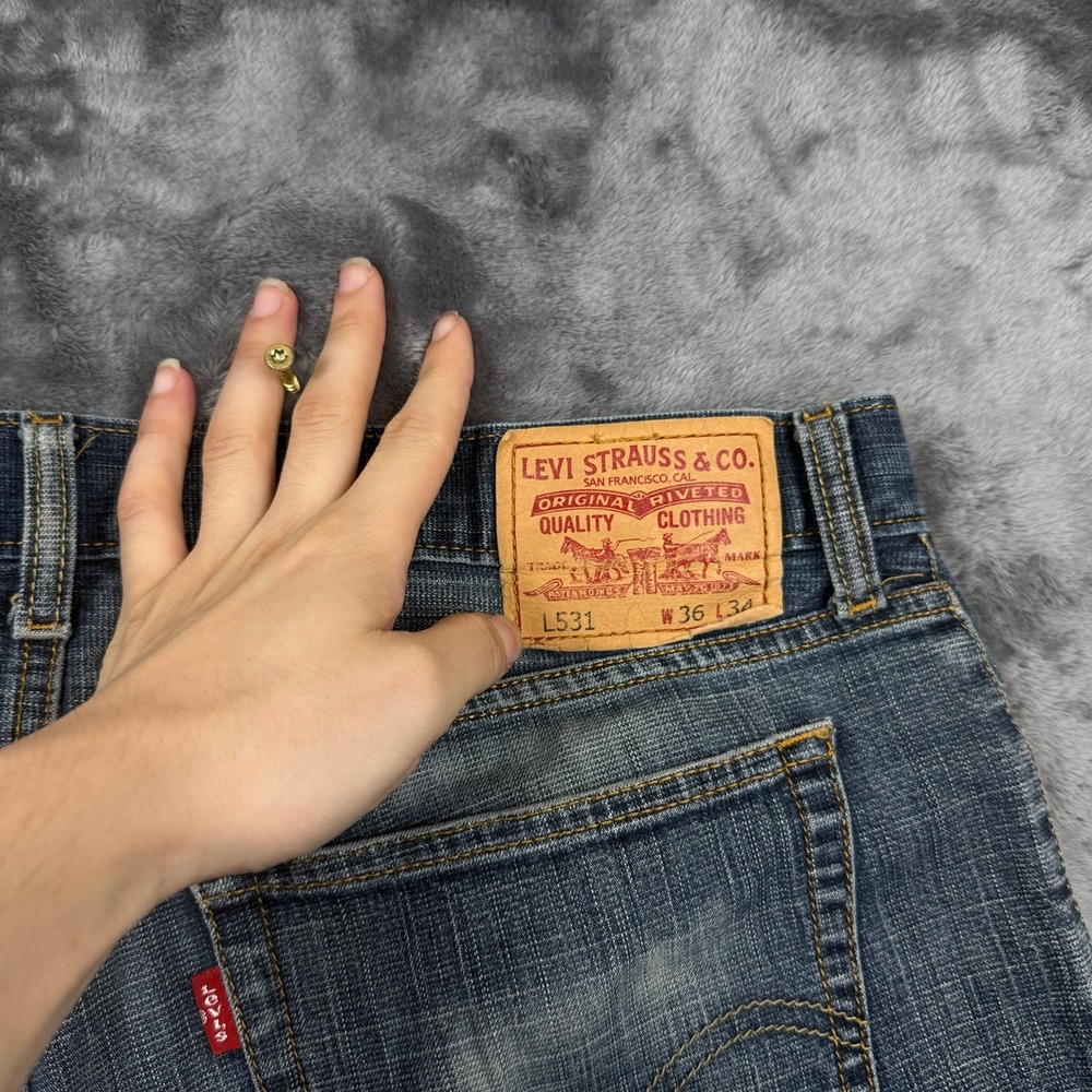 Levi's 531 Athletic Slim Fit Jeans Mens 36x34 Blue Medium Wash Denim - Picture 7 of 7
